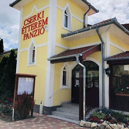 Cserki Panzio Balatonfőkajár Eksteriør bilde